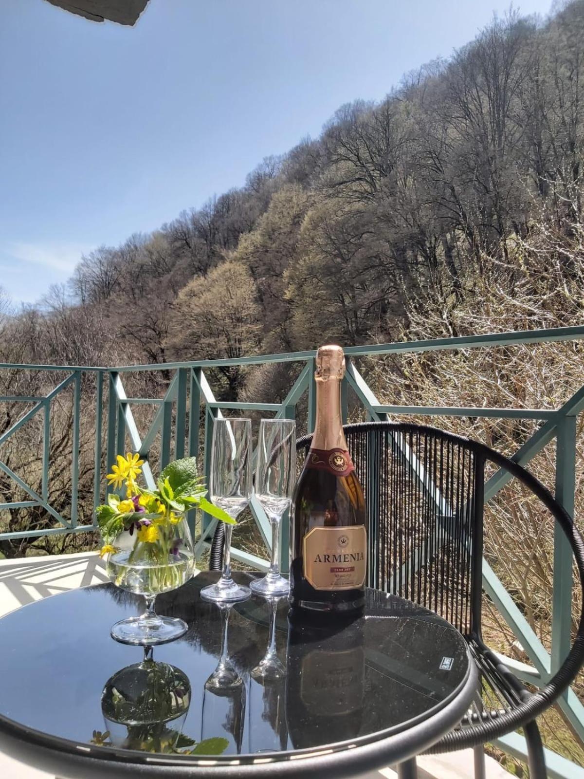 Valley Park Dilijan Ngoại thất bức ảnh